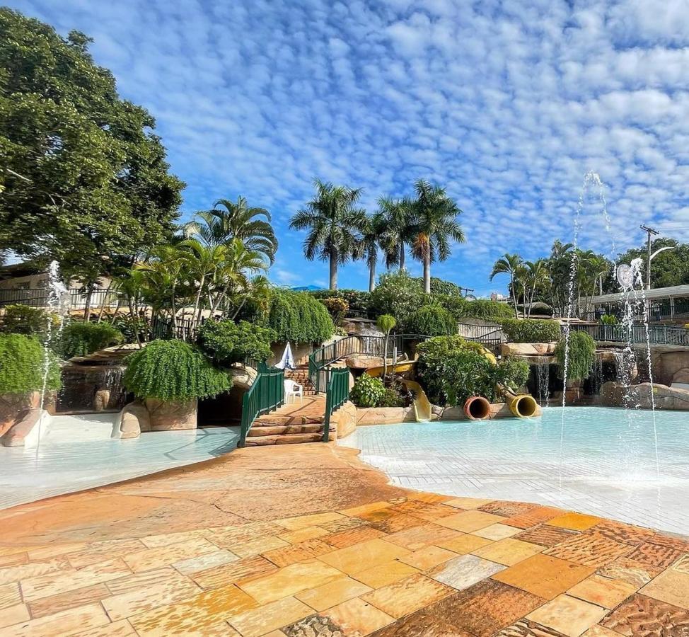 Hotel Diroma Fiori Com Um Dia De Acesso No Acqua Park Diroma Caldas Novas Luaran gambar